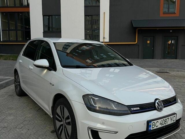 Белый Фольксваген e-Golf, объемом двигателя 0 л и пробегом 186 тыс. км за 8700 $, фото 22 на Automoto.ua