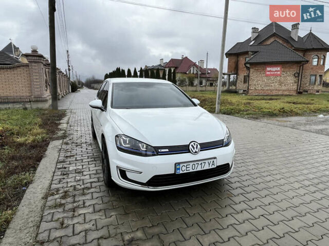 Белый Фольксваген e-Golf, объемом двигателя 0 л и пробегом 104 тыс. км за 9000 $, фото 1 на Automoto.ua