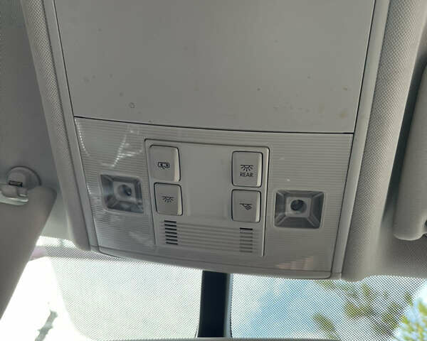 Білий Фольксваген e-Golf, об'ємом двигуна 0 л та пробігом 130 тис. км за 8450 $, фото 14 на Automoto.ua