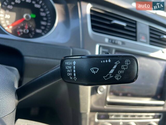 Білий Фольксваген e-Golf, об'ємом двигуна 0 л та пробігом 152 тис. км за 10390 $, фото 26 на Automoto.ua