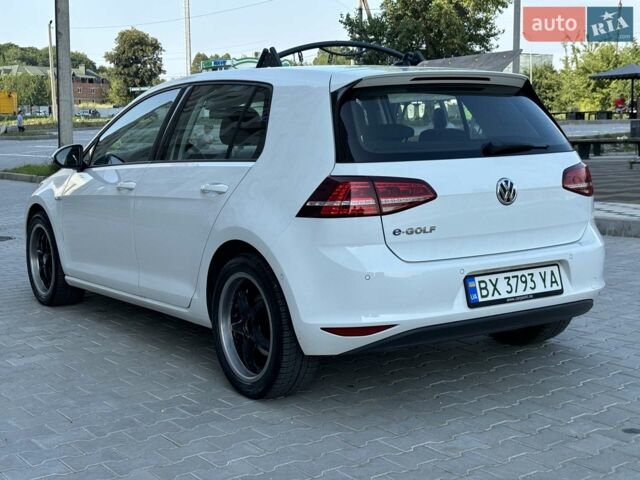Белый Фольксваген e-Golf, объемом двигателя 0 л и пробегом 96 тыс. км за 8499 $, фото 3 на Automoto.ua