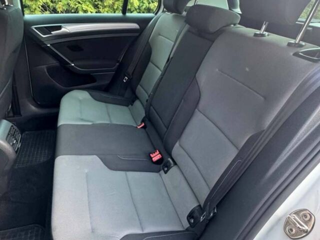 Белый Фольксваген e-Golf, объемом двигателя 0 л и пробегом 104 тыс. км за 8500 $, фото 15 на Automoto.ua