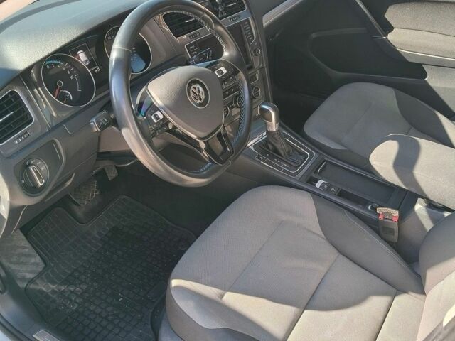 Білий Фольксваген e-Golf, об'ємом двигуна 0 л та пробігом 103 тис. км за 7999 $, фото 21 на Automoto.ua