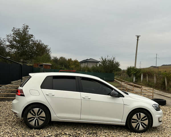 Белый Фольксваген e-Golf, объемом двигателя 0 л и пробегом 110 тыс. км за 8490 $, фото 33 на Automoto.ua