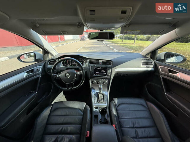 Белый Фольксваген e-Golf, объемом двигателя 0 л и пробегом 95 тыс. км за 9500 $, фото 25 на Automoto.ua