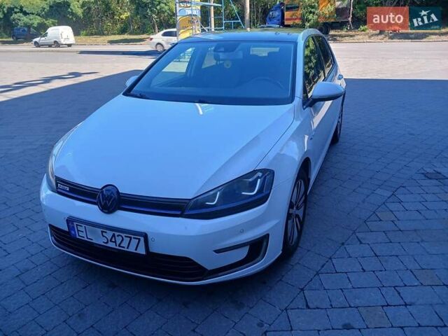 Білий Фольксваген e-Golf, об'ємом двигуна 0 л та пробігом 151 тис. км за 9100 $, фото 9 на Automoto.ua