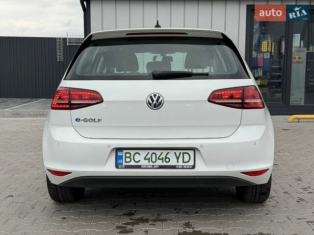 Белый Фольксваген e-Golf, объемом двигателя 0 л и пробегом 97 тыс. км за 8700 $, фото 18 на Automoto.ua