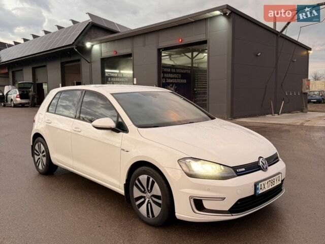 Білий Фольксваген e-Golf, об'ємом двигуна 0 л та пробігом 109 тис. км за 8999 $, фото 9 на Automoto.ua