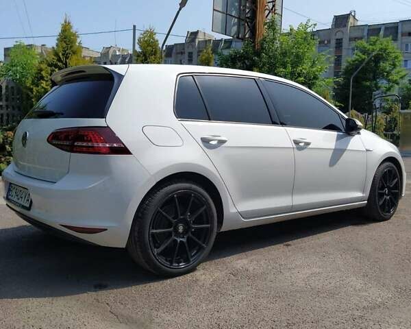 Білий Фольксваген e-Golf, об'ємом двигуна 0 л та пробігом 138 тис. км за 7900 $, фото 34 на Automoto.ua