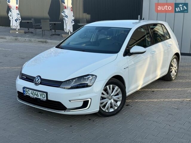 Белый Фольксваген e-Golf, объемом двигателя 0 л и пробегом 97 тыс. км за 8350 $, фото 2 на Automoto.ua