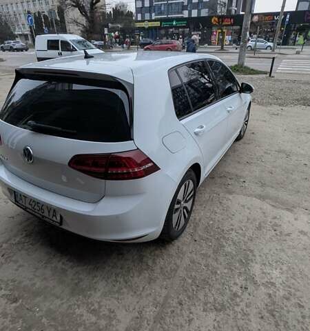 Белый Фольксваген e-Golf, объемом двигателя 0 л и пробегом 192 тыс. км за 7550 $, фото 28 на Automoto.ua