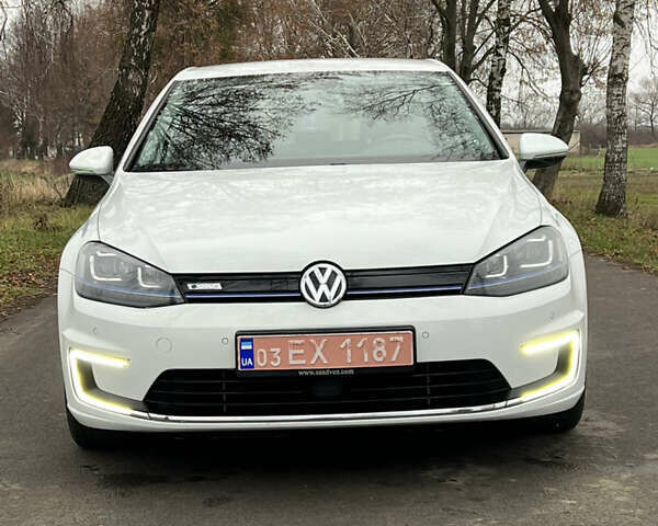 Белый Фольксваген e-Golf, объемом двигателя 0 л и пробегом 126 тыс. км за 8550 $, фото 2 на Automoto.ua