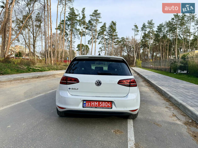 Білий Фольксваген e-Golf, об'ємом двигуна 0 л та пробігом 149 тис. км за 8200 $, фото 7 на Automoto.ua