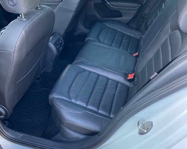 Белый Фольксваген e-Golf, объемом двигателя 0 л и пробегом 165 тыс. км за 8800 $, фото 4 на Automoto.ua