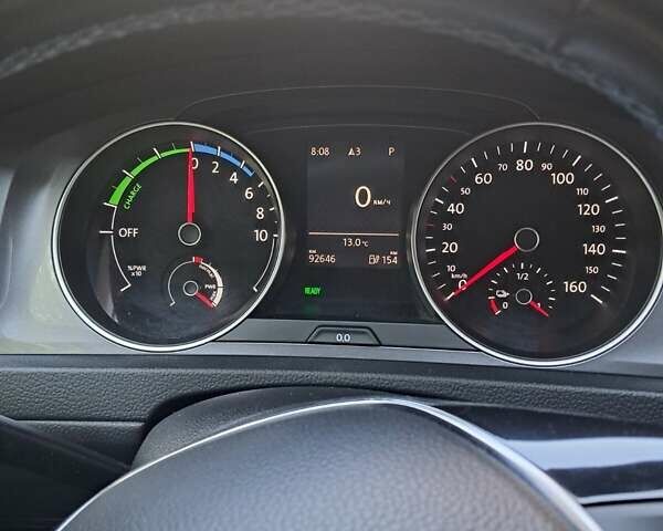 Белый Фольксваген e-Golf, объемом двигателя 0 л и пробегом 92 тыс. км за 7900 $, фото 6 на Automoto.ua