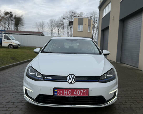 Белый Фольксваген e-Golf, объемом двигателя 0 л и пробегом 68 тыс. км за 6600 $, фото 2 на Automoto.ua