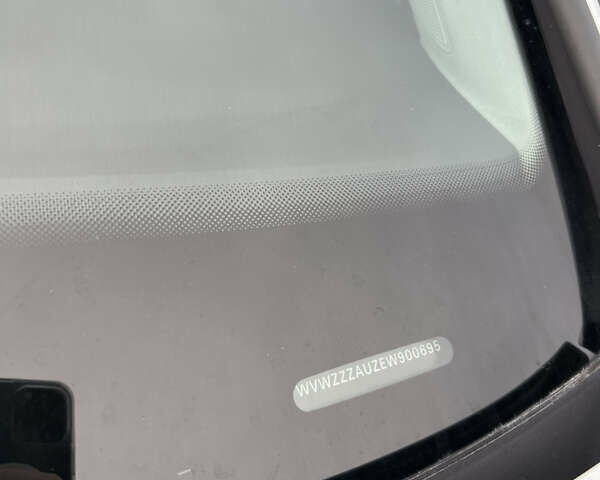 Белый Фольксваген e-Golf, объемом двигателя 0 л и пробегом 110 тыс. км за 8490 $, фото 55 на Automoto.ua