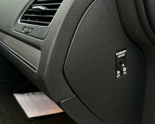 Белый Фольксваген e-Golf, объемом двигателя 0 л и пробегом 110 тыс. км за 8490 $, фото 40 на Automoto.ua