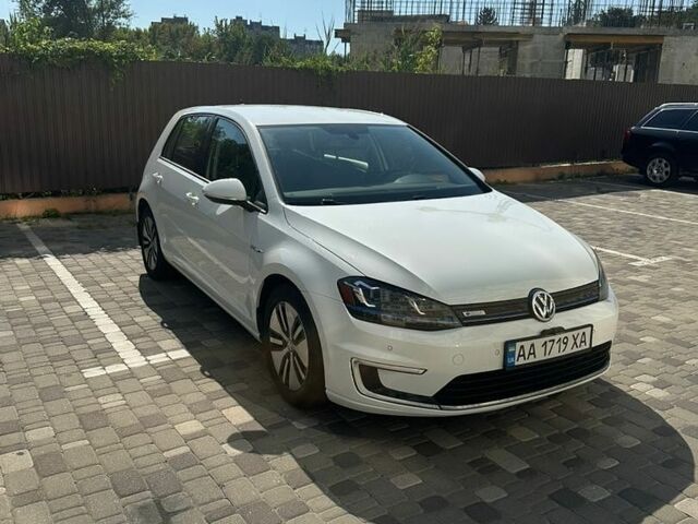 Білий Фольксваген e-Golf, об'ємом двигуна 0 л та пробігом 107 тис. км за 8999 $, фото 1 на Automoto.ua