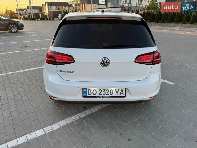 Белый Фольксваген e-Golf, объемом двигателя 0 л и пробегом 172 тыс. км за 8399 $, фото 7 на Automoto.ua