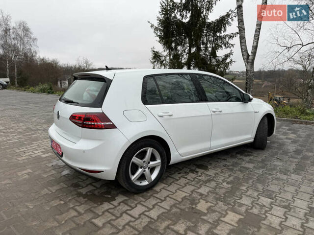 Белый Фольксваген e-Golf, объемом двигателя 0 л и пробегом 99 тыс. км за 8450 $, фото 3 на Automoto.ua