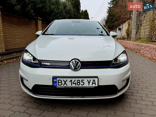 Белый Фольксваген e-Golf, объемом двигателя 0 л и пробегом 121 тыс. км за 8500 $, фото 1 на Automoto.ua