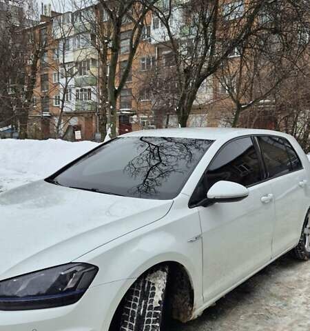 Білий Фольксваген e-Golf, об'ємом двигуна 0 л та пробігом 157 тис. км за 7400 $, фото 3 на Automoto.ua