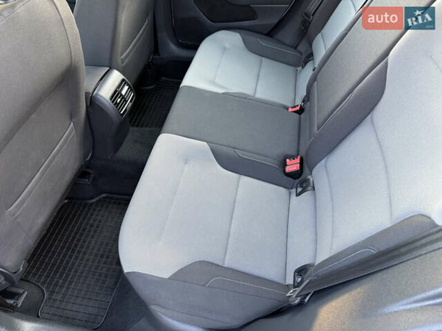 Білий Фольксваген e-Golf, об'ємом двигуна 0 л та пробігом 97 тис. км за 8500 $, фото 45 на Automoto.ua