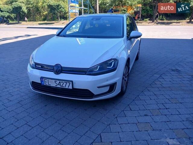 Білий Фольксваген e-Golf, об'ємом двигуна 0 л та пробігом 151 тис. км за 9100 $, фото 16 на Automoto.ua