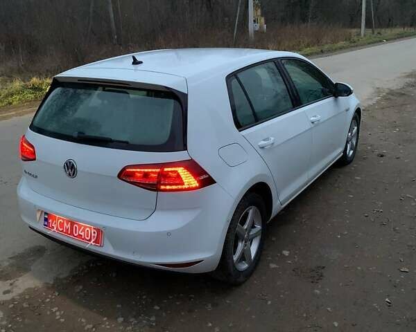 Белый Фольксваген e-Golf, объемом двигателя 0 л и пробегом 80 тыс. км за 7600 $, фото 5 на Automoto.ua