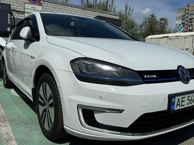 Білий Фольксваген e-Golf, об'ємом двигуна 0 л та пробігом 170 тис. км за 9000 $, фото 1 на Automoto.ua