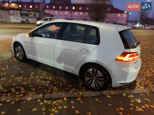 Білий Фольксваген e-Golf, об'ємом двигуна 0 л та пробігом 69 тис. км за 9111 $, фото 6 на Automoto.ua
