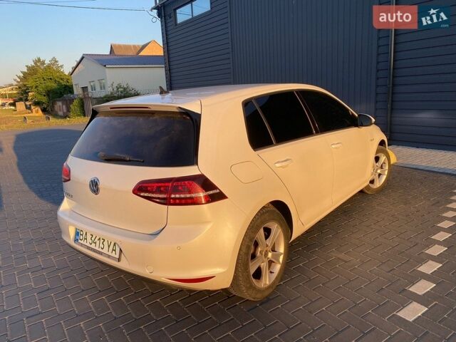 Білий Фольксваген e-Golf, об'ємом двигуна 0 л та пробігом 120 тис. км за 9000 $, фото 6 на Automoto.ua