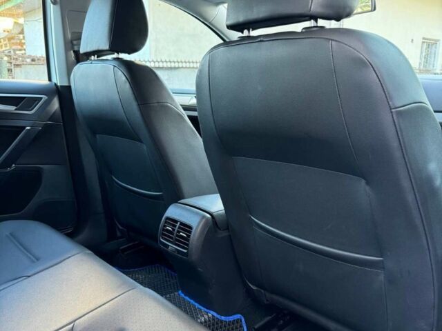 Белый Фольксваген e-Golf, объемом двигателя 0 л и пробегом 84 тыс. км за 9600 $, фото 19 на Automoto.ua