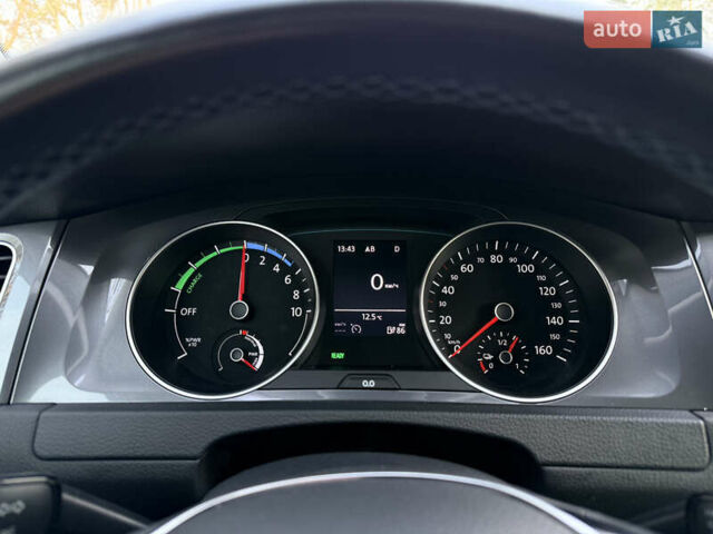 Білий Фольксваген e-Golf, об'ємом двигуна 0 л та пробігом 149 тис. км за 8200 $, фото 19 на Automoto.ua