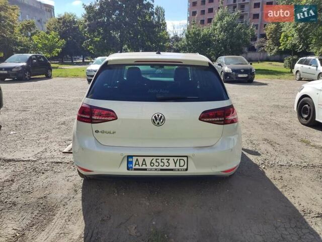 Белый Фольксваген e-Golf, объемом двигателя 0 л и пробегом 142 тыс. км за 9700 $, фото 6 на Automoto.ua