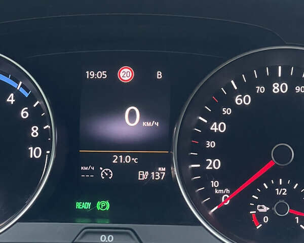 Белый Фольксваген e-Golf, объемом двигателя 0 л и пробегом 112 тыс. км за 9499 $, фото 18 на Automoto.ua