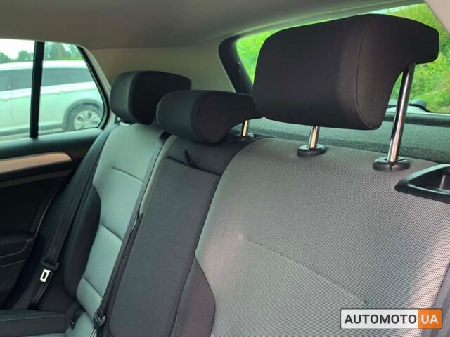 Білий Фольксваген e-Golf, об'ємом двигуна 24 л та пробігом 113 тис. км за 9700 $, фото 18 на Automoto.ua