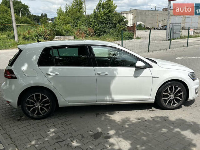 Белый Фольксваген e-Golf, объемом двигателя 0 л и пробегом 177 тыс. км за 8700 $, фото 2 на Automoto.ua