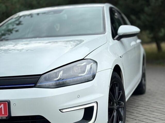 Білий Фольксваген e-Golf, об'ємом двигуна 0 л та пробігом 138 тис. км за 8200 $, фото 3 на Automoto.ua