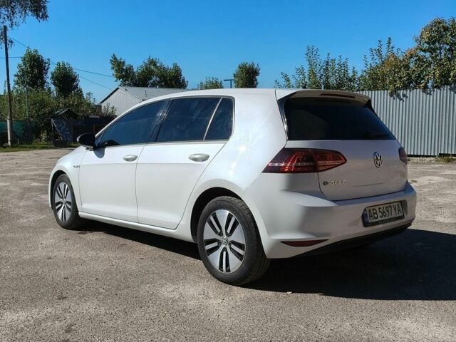 Білий Фольксваген e-Golf, об'ємом двигуна 0 л та пробігом 103 тис. км за 7999 $, фото 6 на Automoto.ua