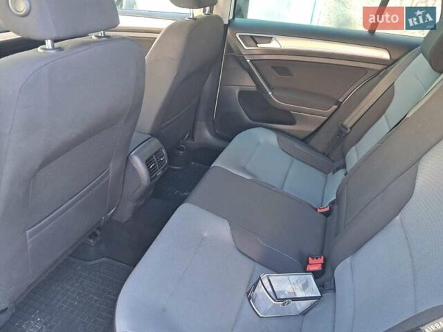 Белый Фольксваген e-Golf, объемом двигателя 0 л и пробегом 92 тыс. км за 7900 $, фото 10 на Automoto.ua