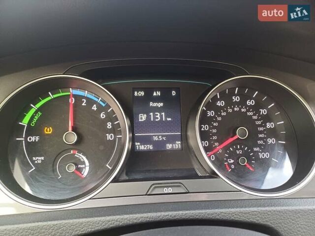Белый Фольксваген e-Golf, объемом двигателя 0 л и пробегом 120 тыс. км за 9500 $, фото 9 на Automoto.ua