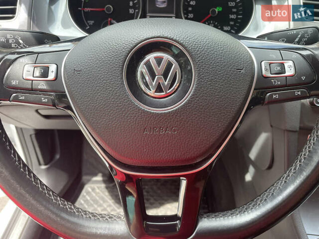 Белый Фольксваген e-Golf, объемом двигателя 0 л и пробегом 92 тыс. км за 9500 $, фото 42 на Automoto.ua