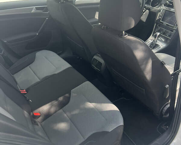 Білий Фольксваген e-Golf, об'ємом двигуна 0 л та пробігом 135 тис. км за 8800 $, фото 6 на Automoto.ua