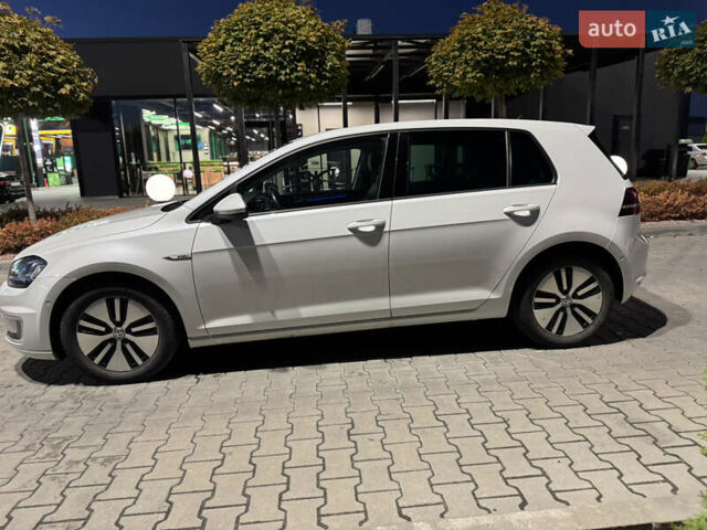 Белый Фольксваген e-Golf, объемом двигателя 0 л и пробегом 169 тыс. км за 8400 $, фото 13 на Automoto.ua