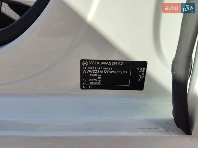 Белый Фольксваген e-Golf, объемом двигателя 0 л и пробегом 142 тыс. км за 9700 $, фото 22 на Automoto.ua