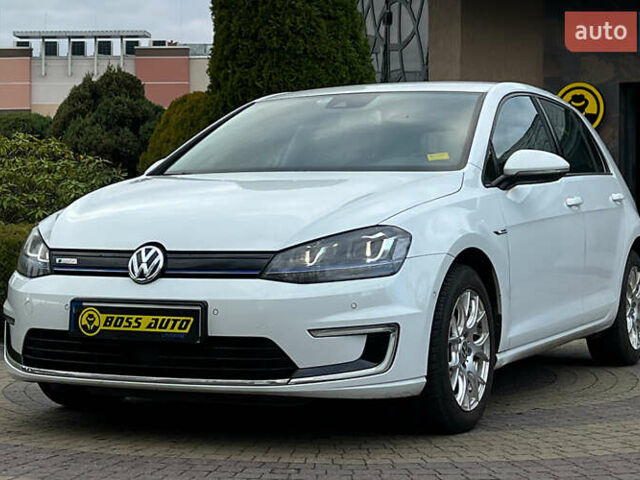 Белый Фольксваген e-Golf, объемом двигателя 0 л и пробегом 117 тыс. км за 11500 $, фото 2 на Automoto.ua