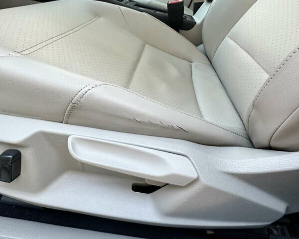 Белый Фольксваген e-Golf, объемом двигателя 0 л и пробегом 114 тыс. км за 10700 $, фото 9 на Automoto.ua