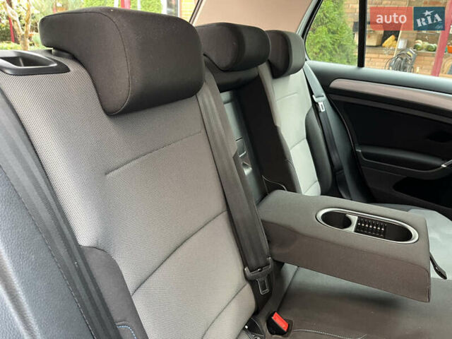 Білий Фольксваген e-Golf, об'ємом двигуна 0 л та пробігом 130 тис. км за 8450 $, фото 16 на Automoto.ua